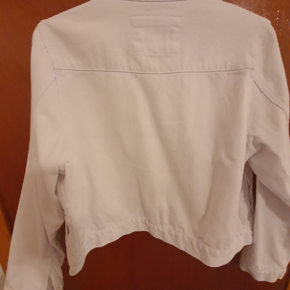 The style between us - White Jean Jacket - Picture 4 of 6